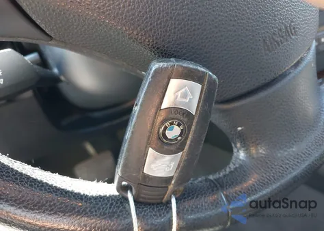 2009 BMW 328I из США, поврежденный, VIN WBAPH53519A435531